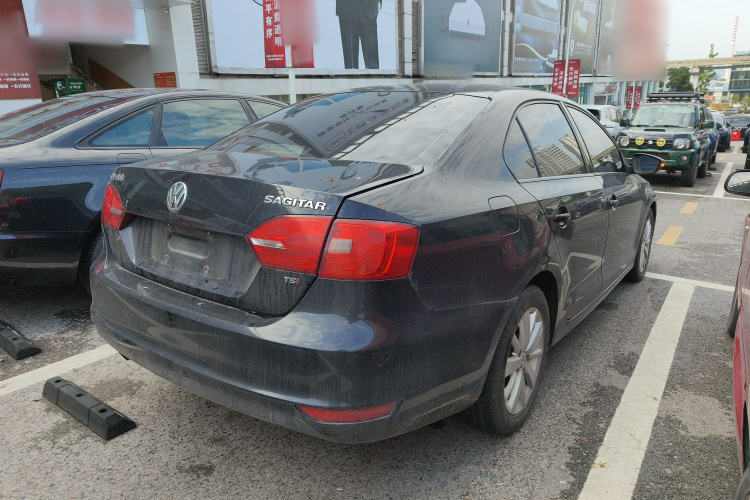 大众 速腾 2014款 1.4TSI 自动时尚型车身外观7