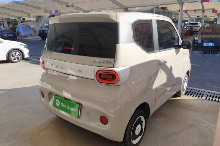 五菱汽车 宏光MINIEV 2024款 第三代 215km 青春版车身外观7