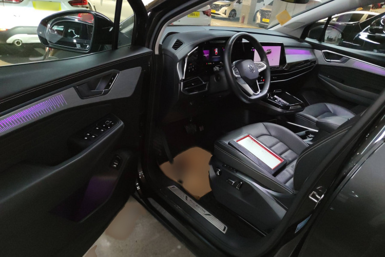 大众 揽境 2023款 改款 380TSI 四驱豪华佳境版Pro 6座中控内饰7003