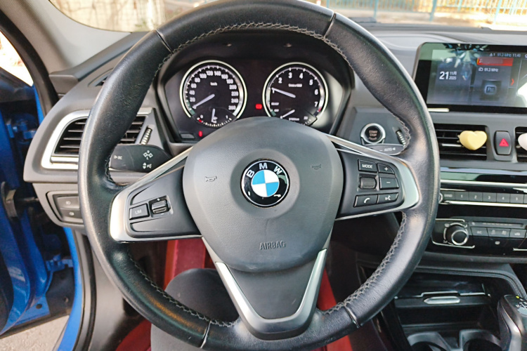 宝马1系 2017款 118i 运动型局部细节13