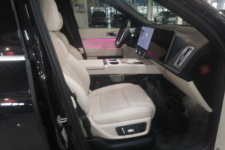 理想汽车 理想L8 2023款 Pro局部细节41