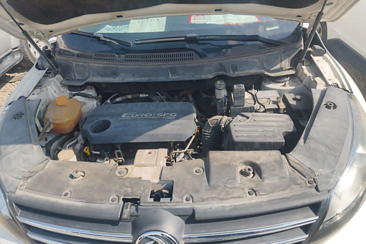 东风风光 风光580 2017款 改款 1.5T CVT豪华型机舱底盘24