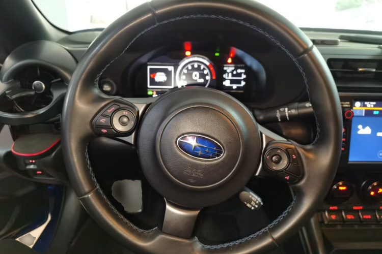 斯巴鲁BRZ 2023款 2.4L 手动10周年纪念版中控内饰13