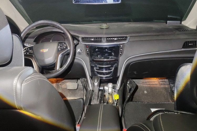 凯迪拉克XTS 2018款 28T 技术型中控内饰12