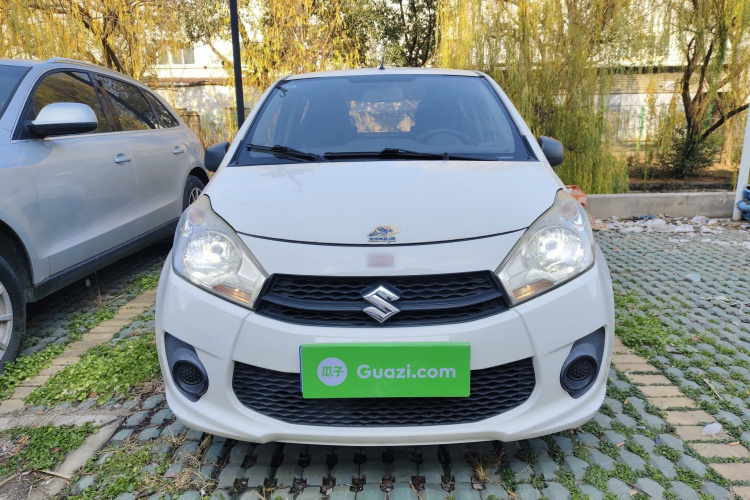 铃木 奥拓 2013款 改款 1.0L 手动舒适型车身外观6001