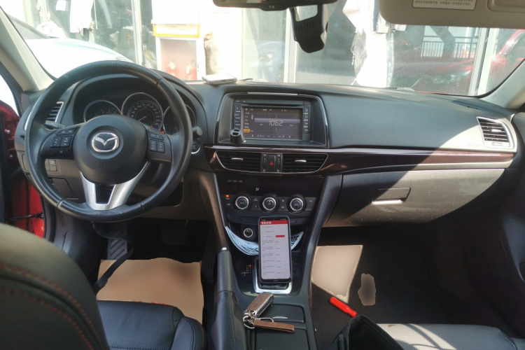 马自达 阿特兹 2015款 2.0L 蓝天豪华版中控内饰12