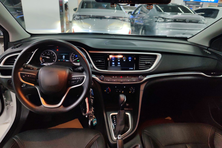 别克 英朗 2021款 改款 1.3T 自动轻混动精英型中控内饰12