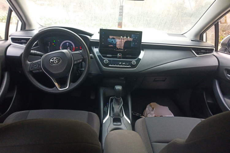 丰田 雷凌 2023款 TNGA 1.5L CVT进取版中控内饰12