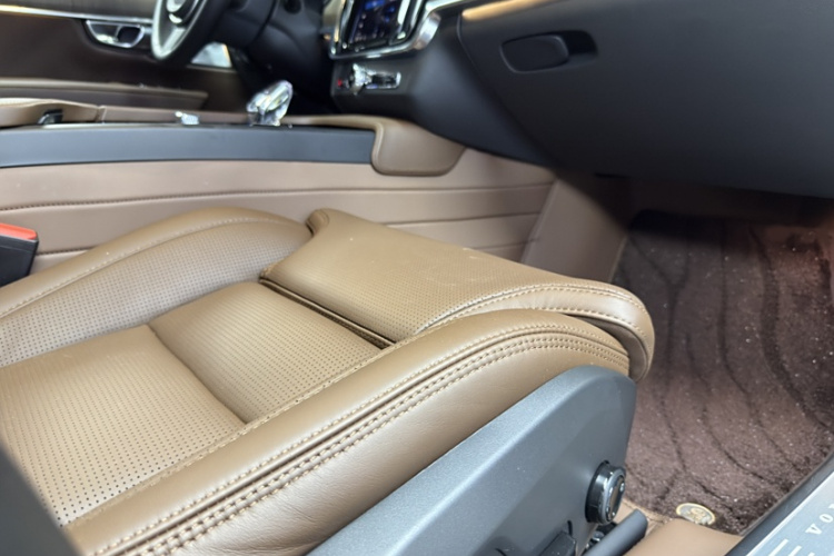 沃尔沃S90 2025款 B5 智雅豪华版中控内饰7009