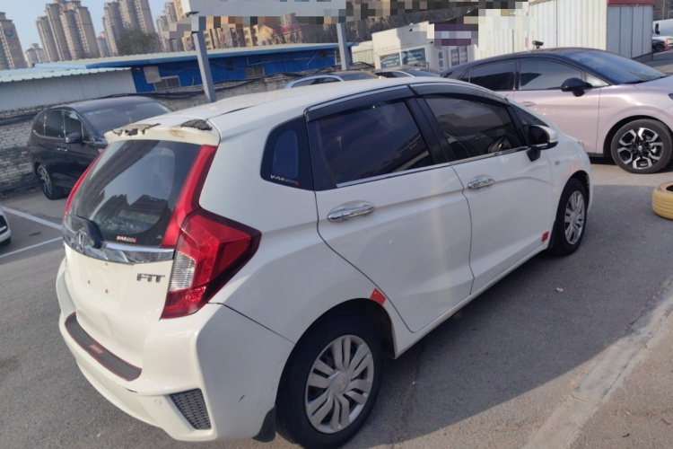 本田 飞度 2014款 1.5L LX CVT舒适型车身外观7