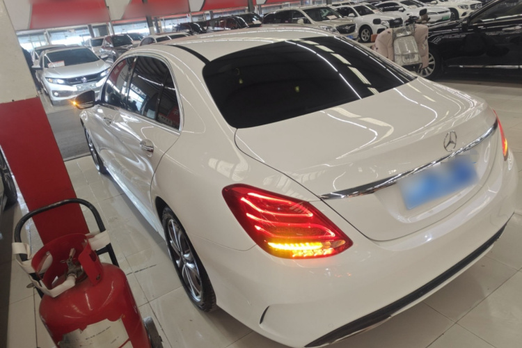 奔驰C级 2018款 C 180 L 时尚型运动版车身外观6003