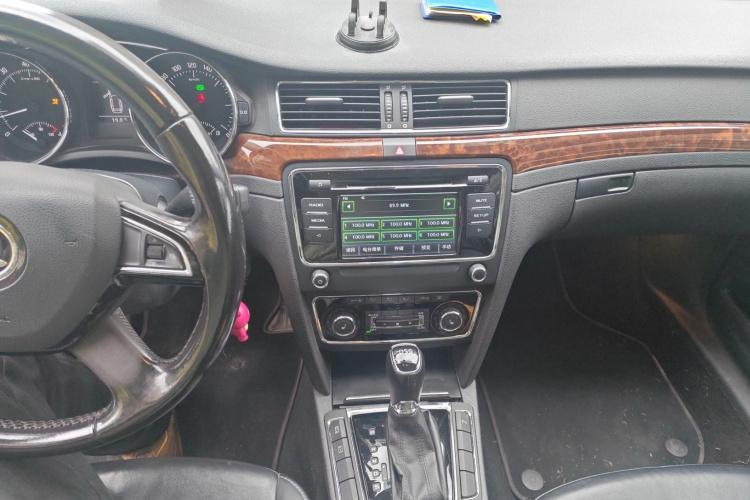 斯柯达 速尊 2014款 2.0TSI 尊贵版局部细节16