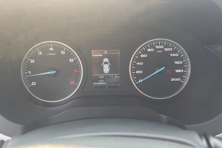 江淮瑞风 瑞风M3 2023款 PLUS 1.8L 9座智联版局部细节14