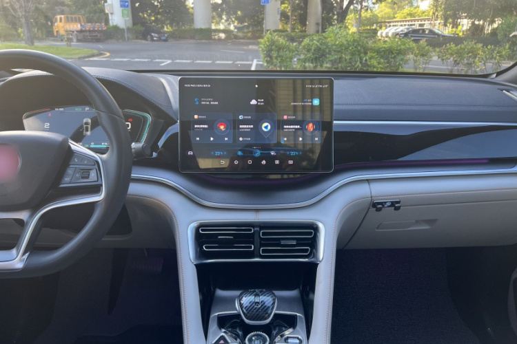 比亚迪 宋PLUS新能源 2021款 DM-i 110KM 旗舰PLUS局部细节9002