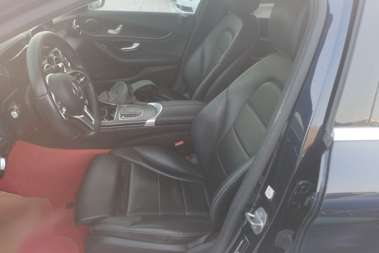 奔驰C级 2019款 C 180 L 时尚型运动版中控内饰19