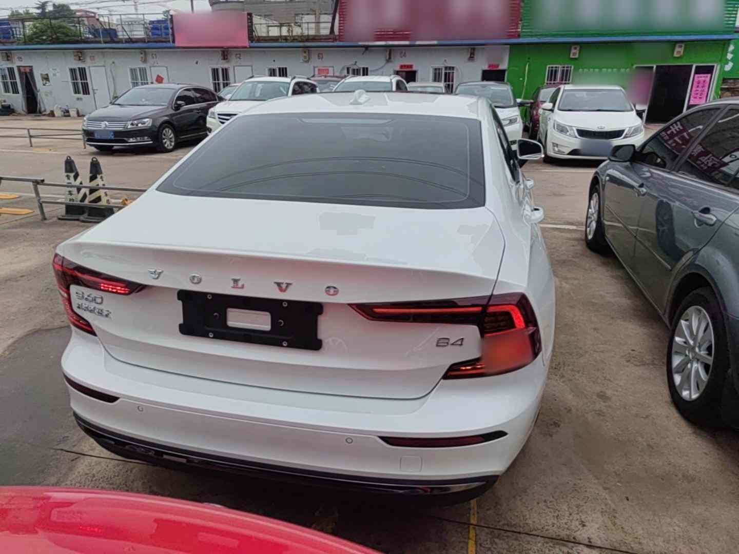 沃尔沃S60 2026款 B4 智逸豪华版(4)