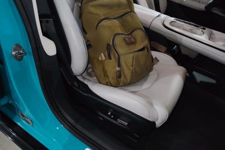 小米汽车 小米SU7 2024款 四驱超长续航高阶智驾Max版局部细节41