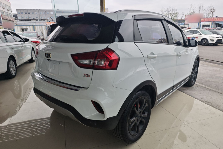 吉利汽车 远景X3 2017款 1.5L 自动尊贵型车身外观7