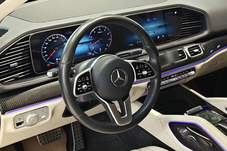 奔驰GLE 2020款 GLE 350 4MATIC 动感型特别版中控内饰7002