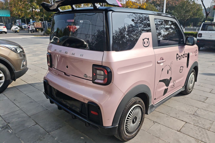 吉利银河 2025款 210km 熊猫卡丁车身外观7