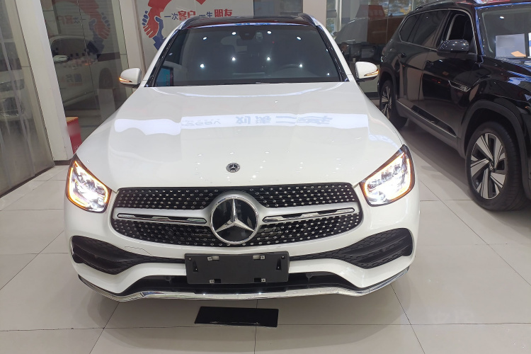 奔驰GLC 2021款 GLC 260 L 4MATIC 动感型车身外观2