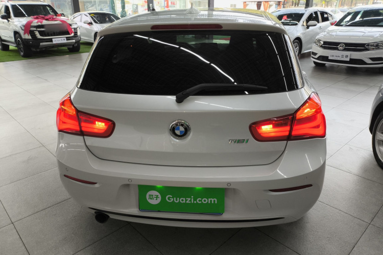 宝马1系(进口) 2018款 118i 运动设计套装车身外观6004