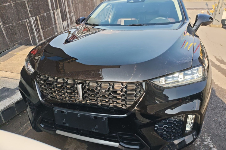 魏牌 VV7 2017款 2.0T 旗舰型车身外观2