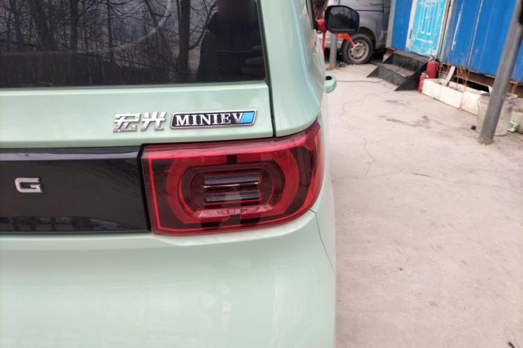 五菱汽车 宏光MINIEV 2022款 马卡龙臻享款 磷酸铁锂车身外观6006