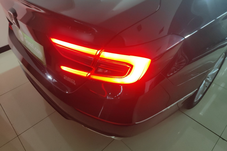 本田 雅阁 2022款 260TURBO 豪华版车身外观6006