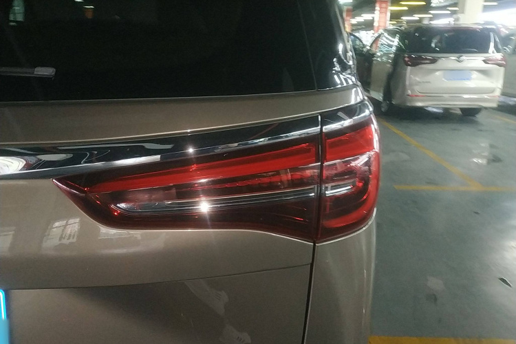 别克GL8 2021款 ES陆尊 653T 豪华型车身外观6005