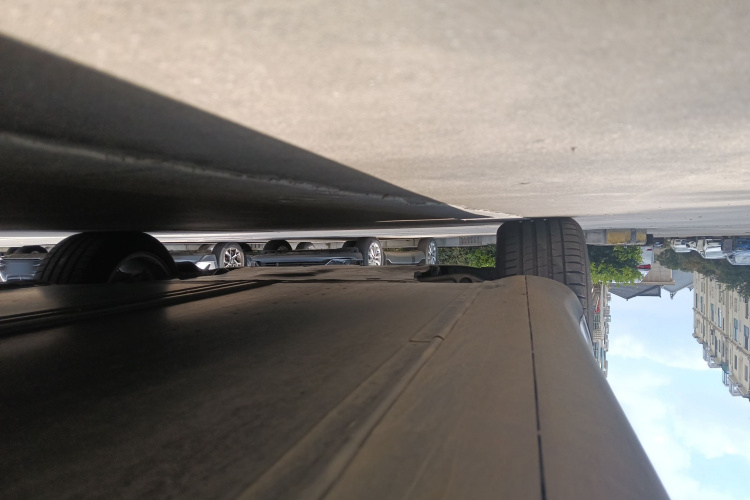 特斯拉 Model Y 2022款 后轮驱动版局部细节9004