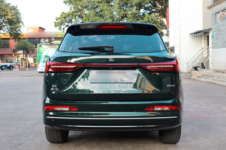 蓝电E5 PLUS 2025款 165km 长续航版PLUS 7座车身外观6008