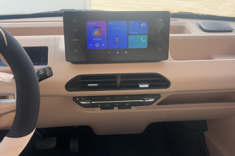 吉利银河 2024款 熊猫mini 200km 耐力熊局部细节16