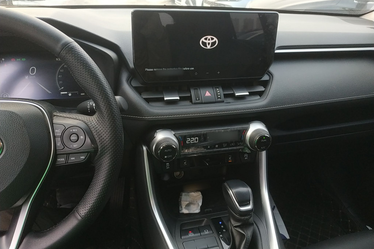 丰田 RAV4荣放 2023款 2.0L CVT两驱20周年铂金纪念版中控内饰12