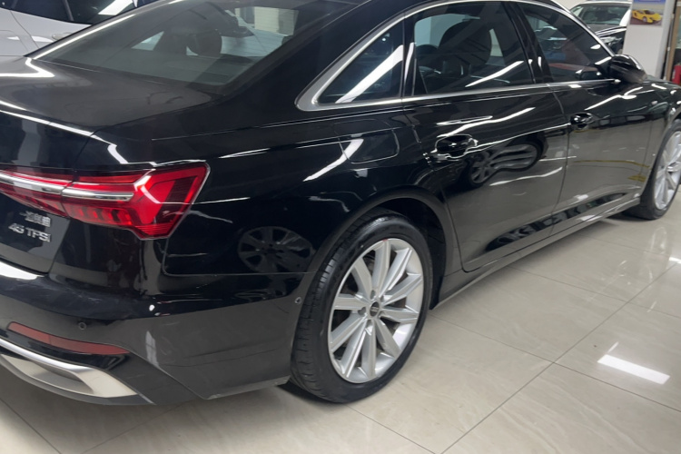 奥迪A6L 2023款 改款 45 TFSI 臻选动感型车身外观6005