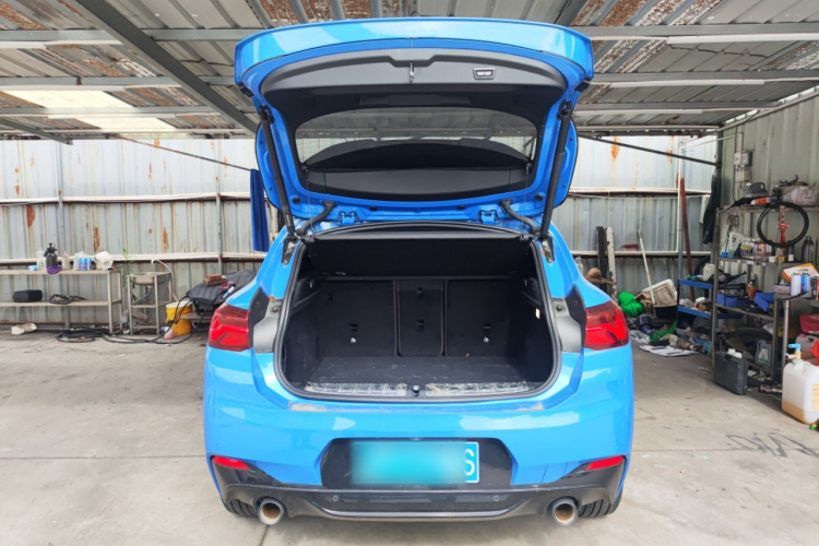 宝马X2 2021款 改款 sDrive25i 曜夜版局部细节23