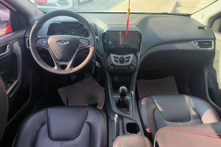 奇瑞 艾瑞泽5 2017款 1.5L 手动领潮版中控内饰12