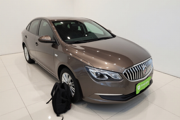 别克 英朗 2015款 15N 自动精英型车身外观3