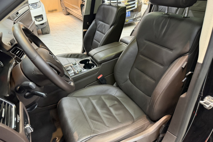 大众 途锐 2017款 3.0TSI 拓界版中控内饰7006