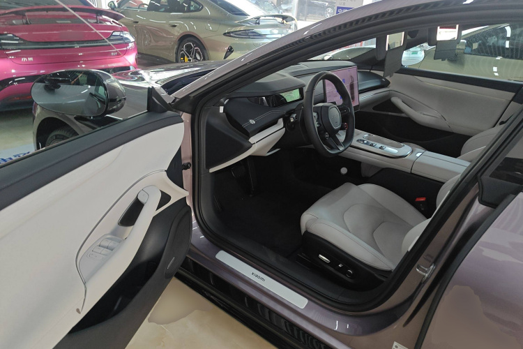 小米汽车 小米SU7 2024款 后驱超长续航高阶智驾Pro版中控内饰7003