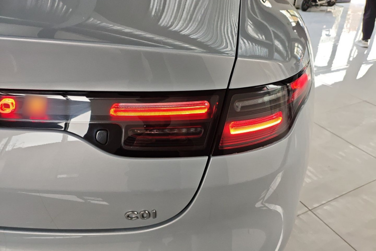 零跑汽车 零跑C01 2024款 纯电 525舒享版车身外观9