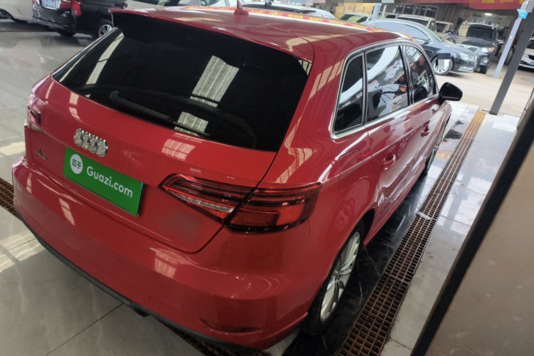 奥迪A3 2018款 30周年年型 Sportback 35 TFSI 时尚型车身外观6005