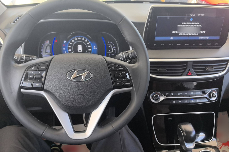 现代 途胜 2020款 280TGDi 两驱GLS时尚版 国VI中控内饰7002