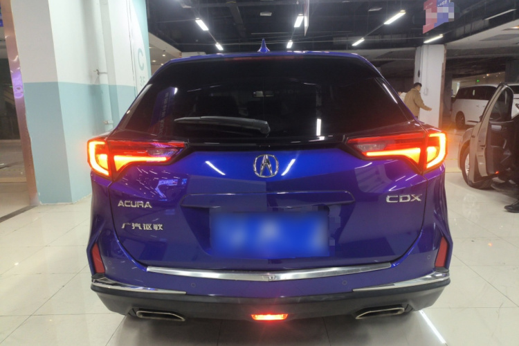 讴歌CDX 2016款 1.5T 两驱尊享版车身外观6