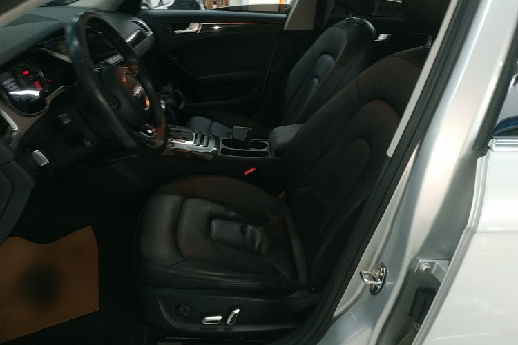 奥迪A4L 2015款 35 TFSI 自动舒适型局部细节19