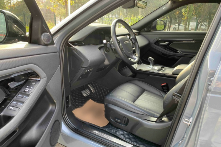 路虎 揽胜极光 2020款 249PS R-DYNAMIC S 运动版中控内饰7005