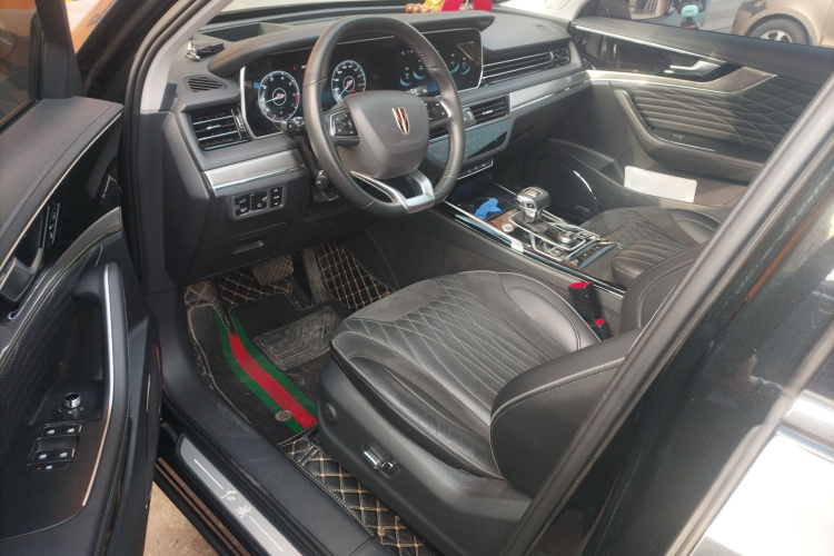 红旗HS5 2022款 改款 2.0T 智联旗享版中控内饰20