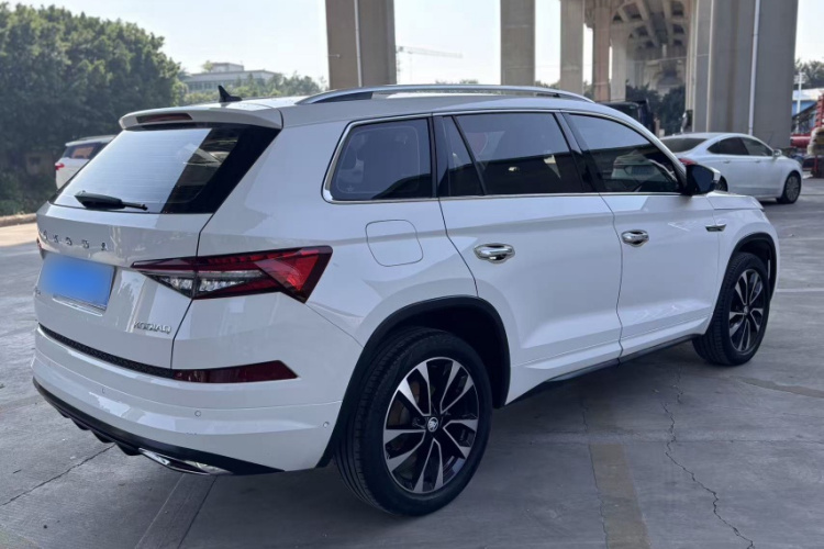 斯柯达 柯迪亚克 2022款 改款 TSI330 7座两驱奢享版车身外观6002