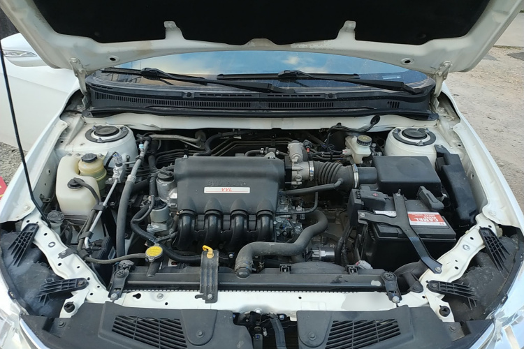 比亚迪F3 2016款 1.5L 自动豪华型机舱底盘24