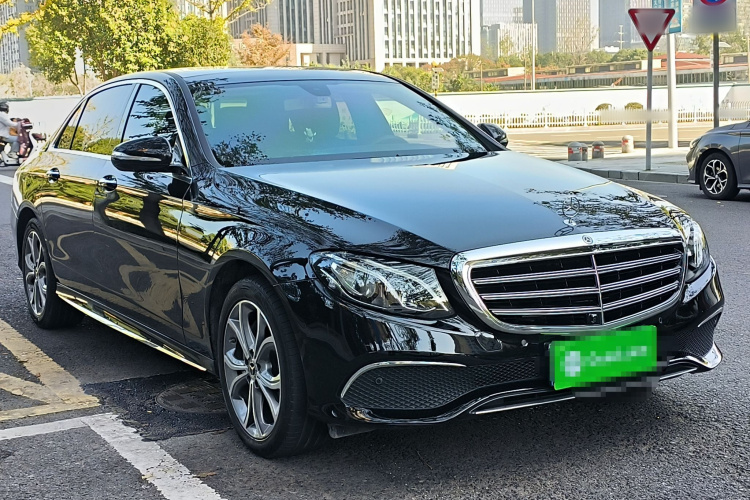 奔驰E级 2020款 改款 E 300 L 运动时尚型车身外观6002